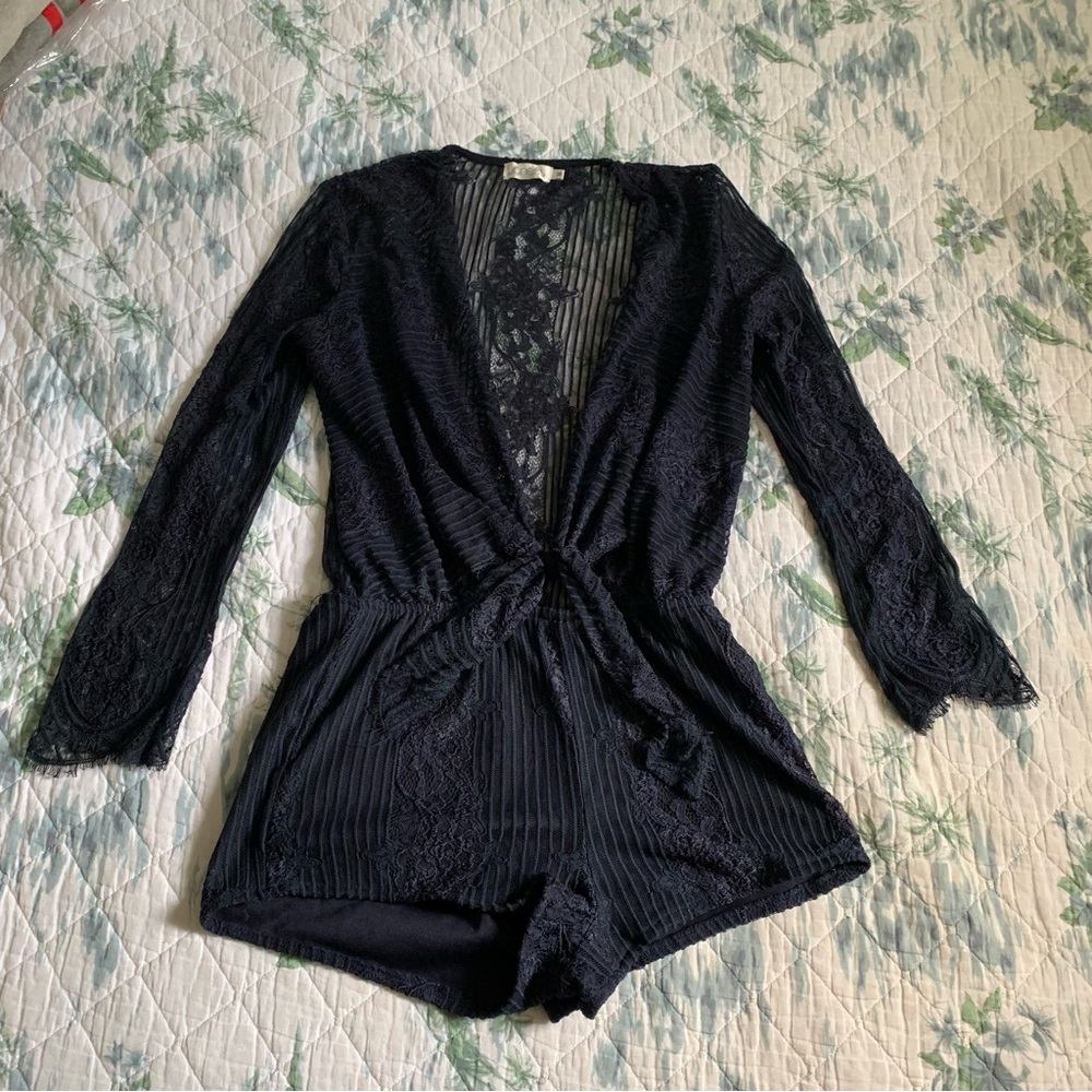 Lioness Lace Romper Navy Blue Long Sleeve Deep V Neck Tie M - Picture 2 of 8